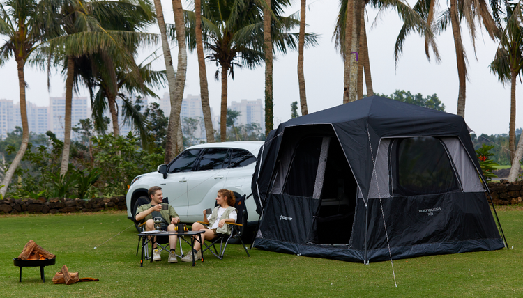 A Perfect Family Camping Experience: Stargazing and Movie Night Under the Car Tent