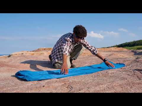 Load and play video in Gallery viewer, ATEPA All-Season Ultralight Insulated Sleeping Pad R Value 6.6
